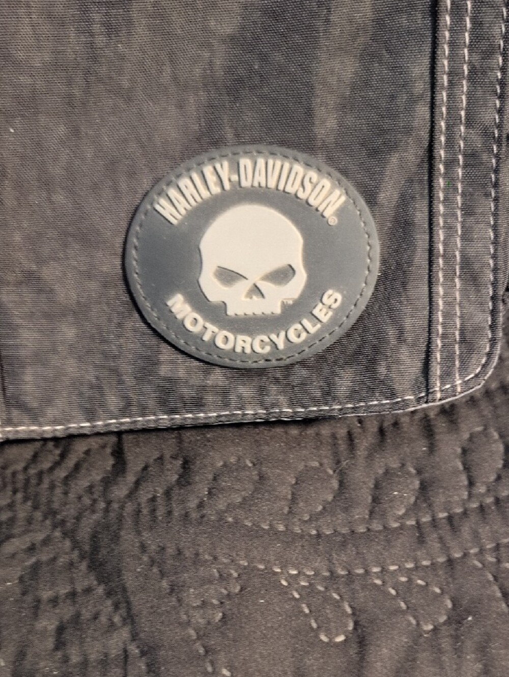 Harley-Davidson Black Quilted Crossbody Messenger Bag with Skull Patch - Picture 2 of 5
